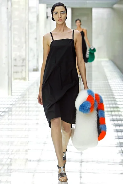 Look 36